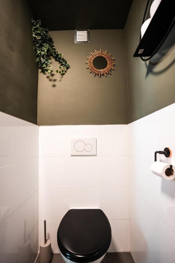 The Lion King - 6 Person Linked Apartment With Roof Terrace Гронінген Екстер'єр фото
